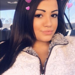 Meet your Posher, Lauren